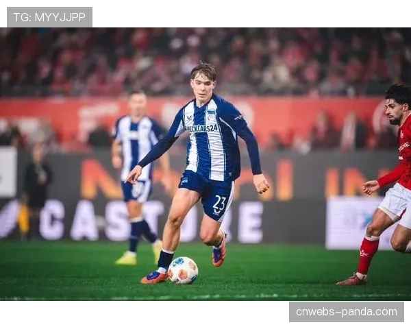 多特蒙德夏窗计划启动，锁定柏林赫塔16岁天才中场艾希霍恩